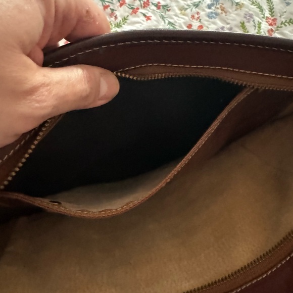 EUC Brahmin Bag w/ Adjustable Strap - Picture 10 of 10